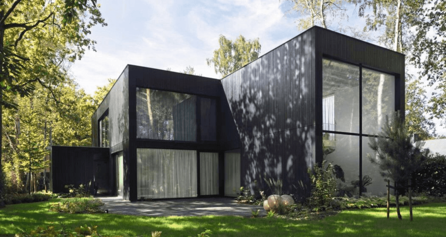 Zwarte hout beits